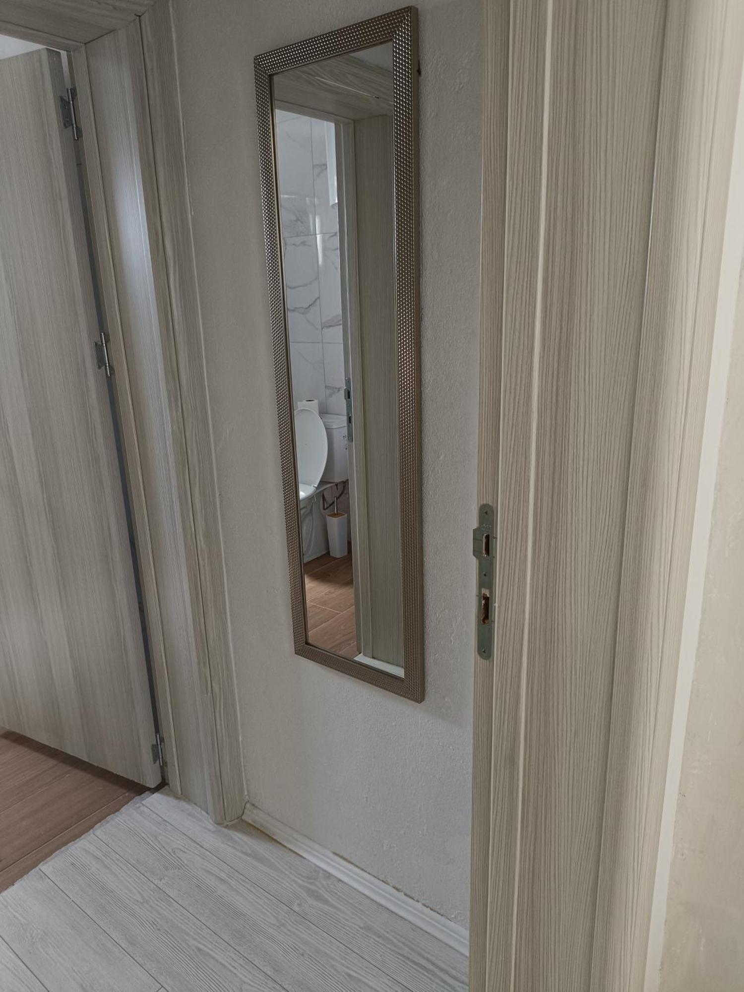 Matija Airport Apartment Mitrovici  Exteriér fotografie