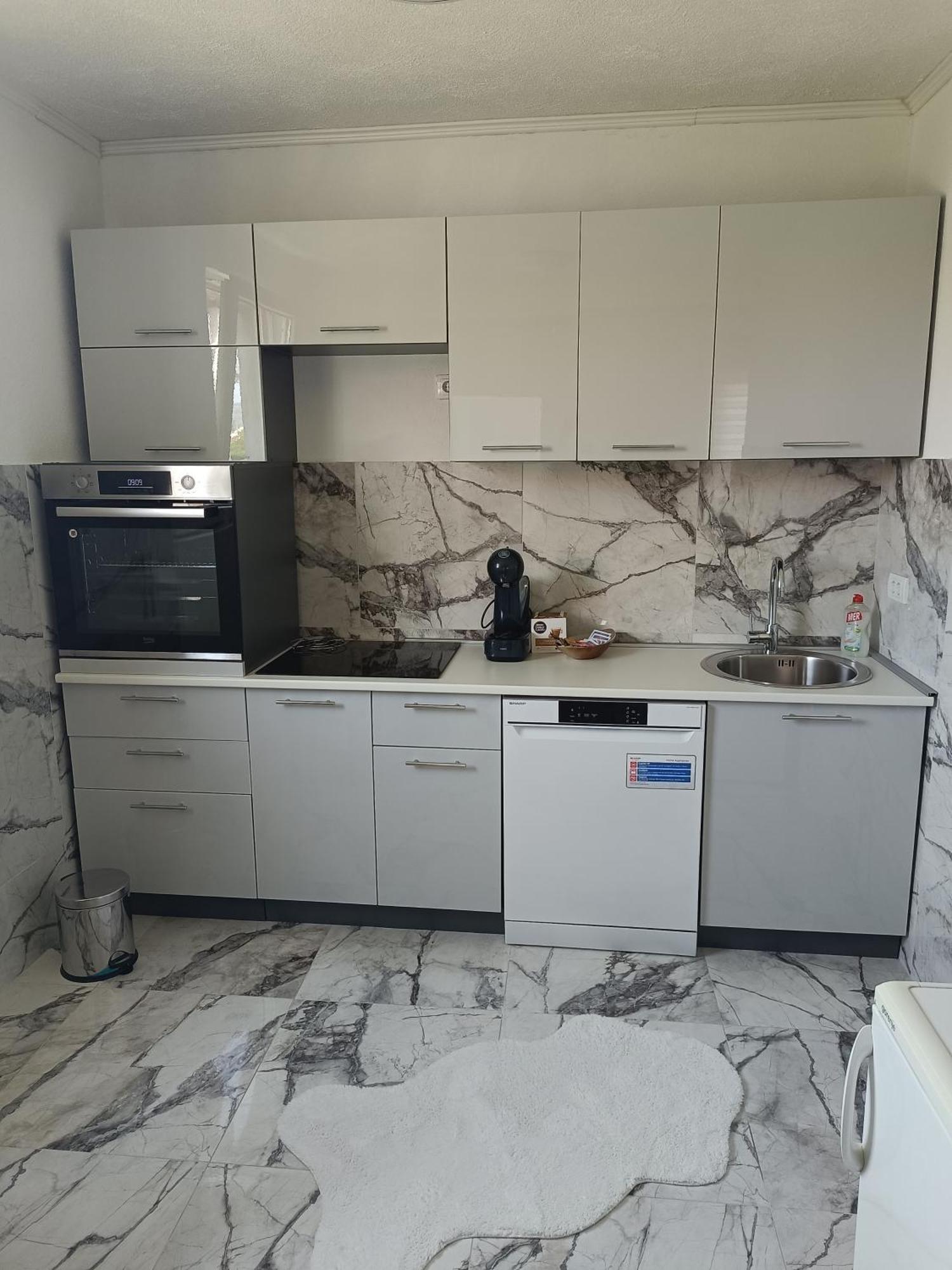 Matija Airport Apartment Mitrovici  Exteriér fotografie