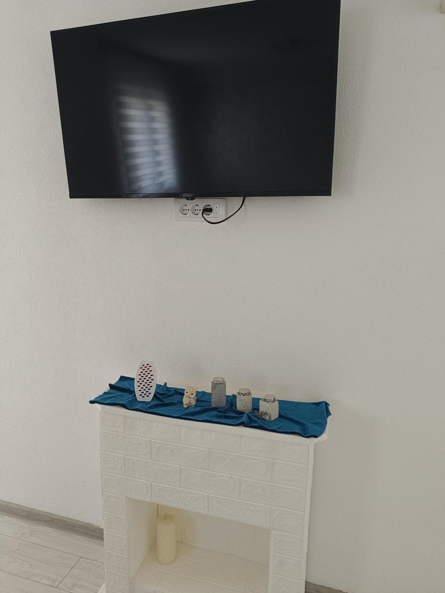 Matija Airport Apartment Mitrovici  Exteriér fotografie